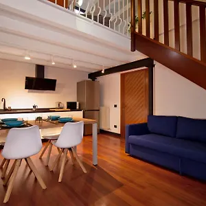 https://al-vittoriale.hotelinveneto.com